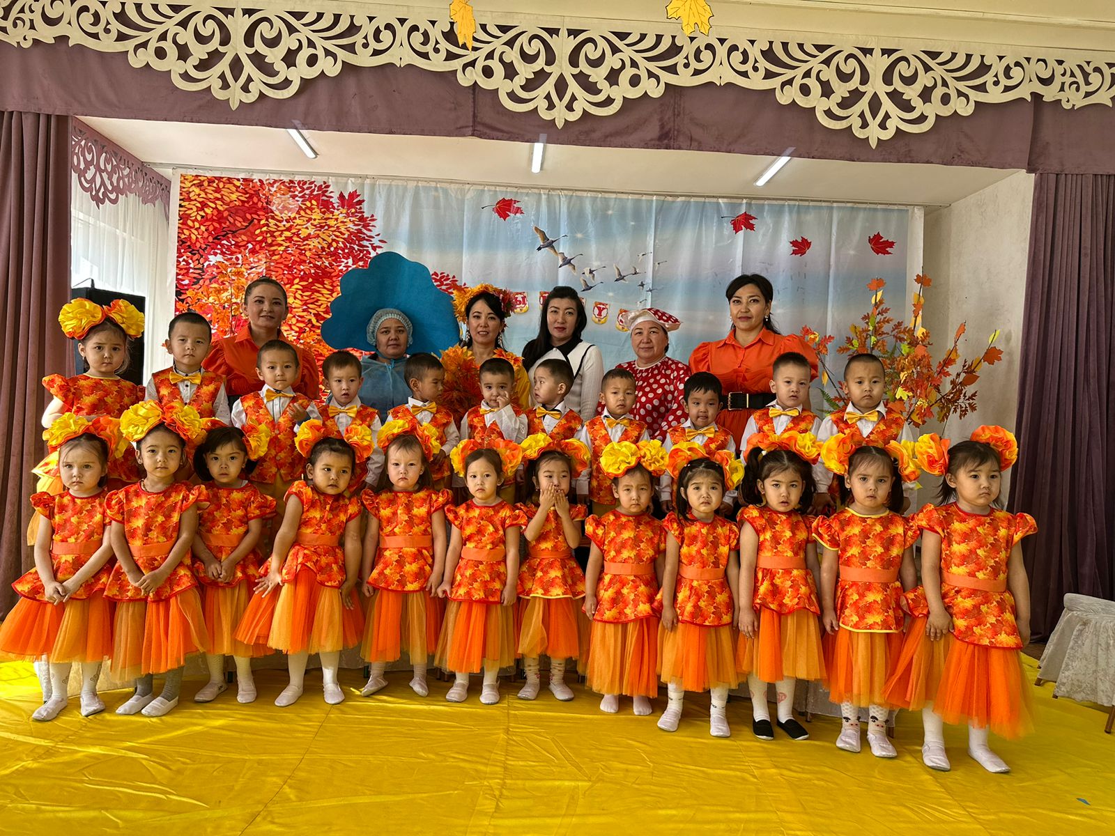 Берекелді Алтын күз. "Құлыншақ" тобы